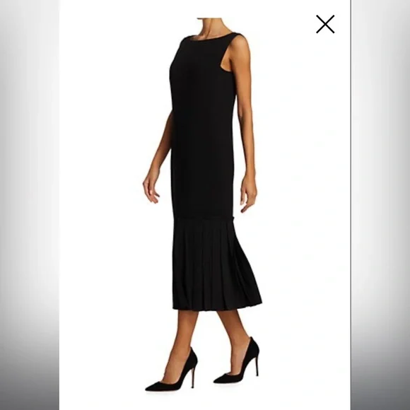 Max Mara black sleeveless boatneck pleat hem dress. 🆕 - Picture 3 of 10
